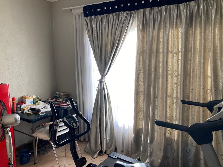 3 Bedroom Property for Sale in Tlhabane West North West